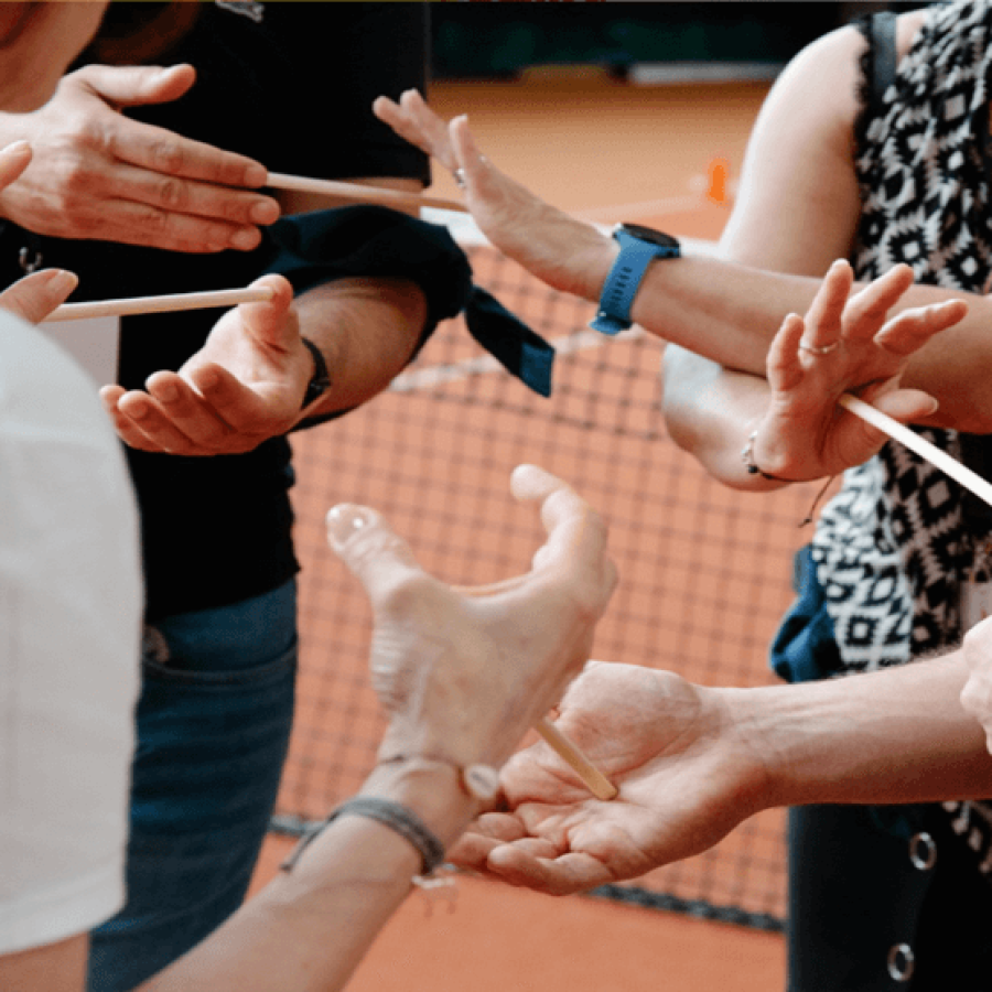 chaine humaine réalisée dans le cadre d'un team building avec l'asm vitalité